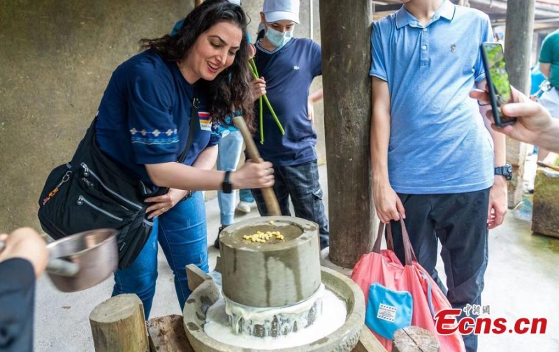Το χωρι? Τζινγκτζο? στο Τσονγκτσ?νγκ αν?μεσα στα Καλ?τερα Τουριστικ? Χωρι? του 2022