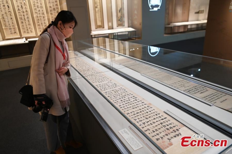 Αυθεντικ? αριστουργ?ματα τη? αρχα?α? εμβληματικ?? φιγο?ρα? του Σου Σι εκτ?θενται στο Μουσε?ο του Σετσου?ν