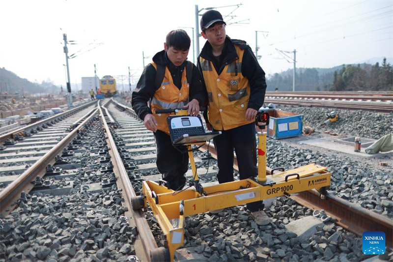 Σιδηρ?δρομο? υψηλ?? ταχ?τητα? Γκου??γιανγκ-Ν?νινγκ υπ? κατασκευ?