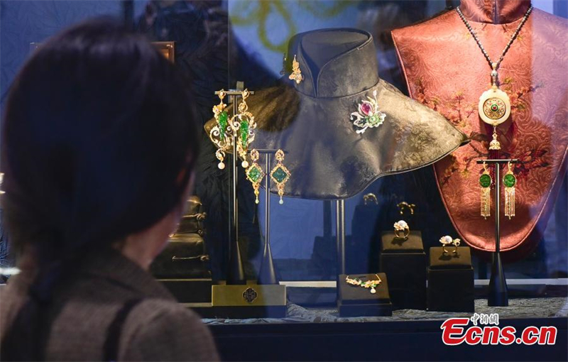 Η Διεθν?? ?κθεση Κοσμ?ματο? τη? Κ?να? στο Πεκ?νο