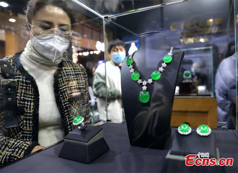 Η Διεθν?? ?κθεση Κοσμ?ματο? τη? Κ?να? στο Πεκ?νο