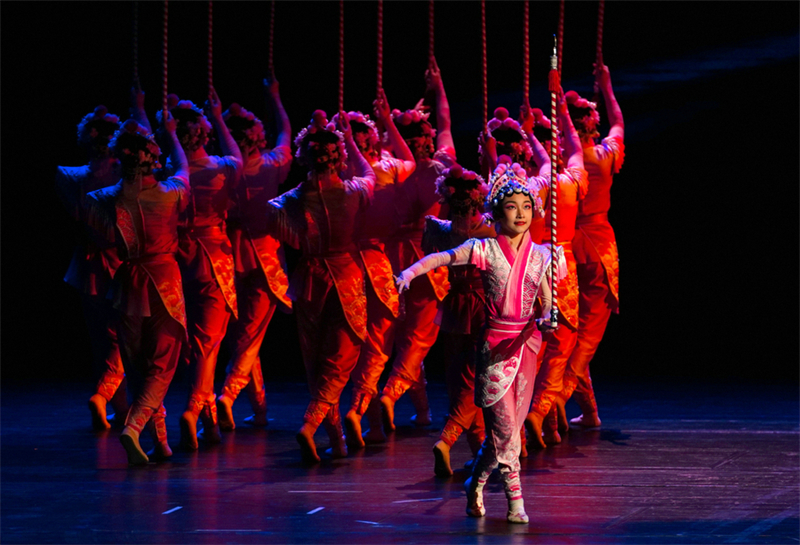 Η 11η Ακροβατικ? ?κθεση τη? Κ?να? ζαλ?ζει τον κ?σμο στο Σανντ?νγκ