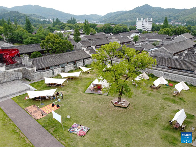 Το Τζετζι?νγκ καταβ?λλει μεγ?λε? προσπ?θειε? για την προστασ?α του φυσικο? περιβ?λλοντο? και παραδοσιακο? πολιτισμο?