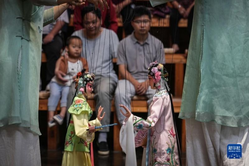 Οι μαριον?τε? Κουντσο? απ? το Σουτζ?ου