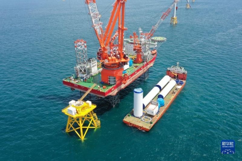 Η Κ?να ξεκιν? την εγκατ?σταση γιγαντια?α? ανεμογενν?τρια?