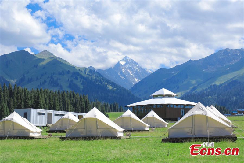 Καλοκαιριν? τοπ?ο που κ?βει την αν?σα στο Κουερντεν?νγκ