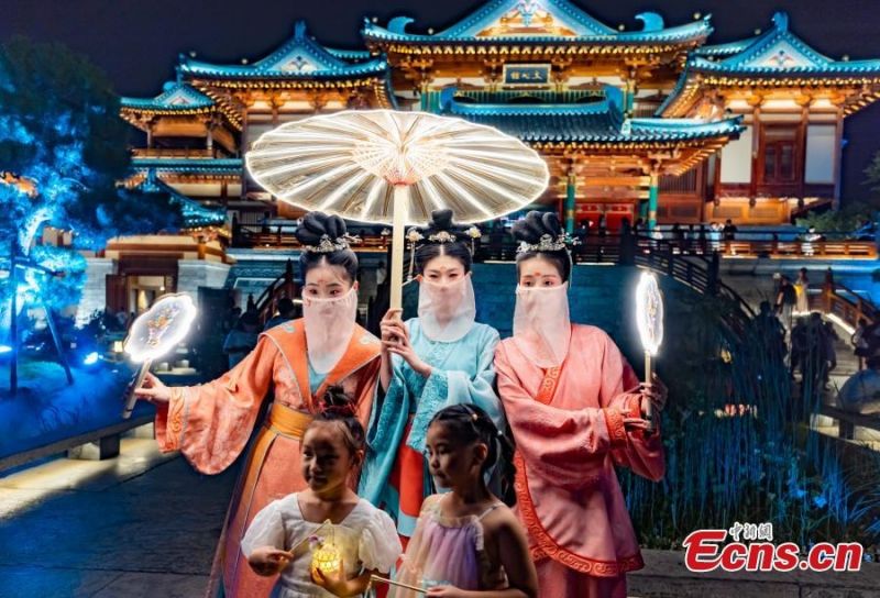 Εκθαμβωτικ? αρχα?α π?λη αναπαρ?γει το ?νδοξο τοπ?ο στην π?λη Ναντζ?νγκ