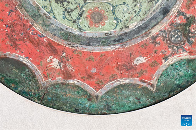 Χ?λκινοι καθρ?φτε? υψηλ?? δεξι?τητα? και καλλιτεχνικ?? αξ?α?