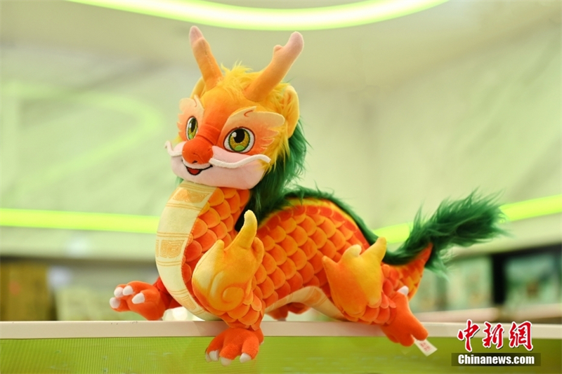 Παρουσι?στηκε η μασκ?τ ?Λονγκ Τσεντσ?ν? του Ανοιξι?τικου Φεστιβ?λ Γκαλ? για το 2024