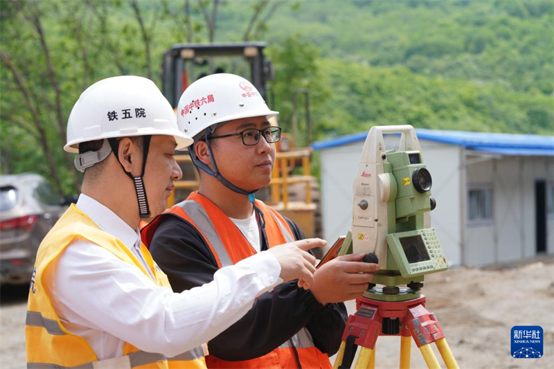 Eμπορευματικ? τρ?να μεταξ? Κ?να?-Ευρ?πη?: Ξεκ?νησε το ?ργο ανακα?νιση? του Σιδηροδρ?μου Μπινσου??