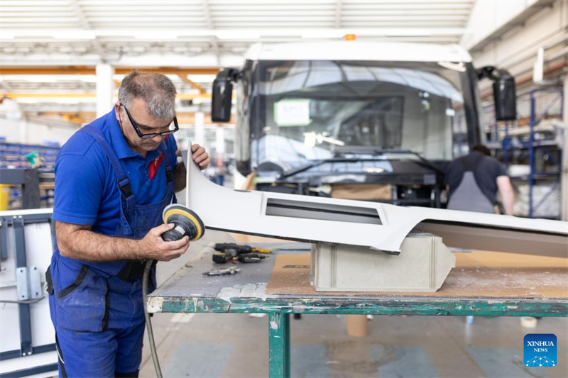 Η σλοβενικ? αυτοκινητοβιομηχαν?α υπ? κινεζικ? ιδιοκτησ?α αναβι?νει μ?σω τη? πρ?σινη? μετ?βαση?