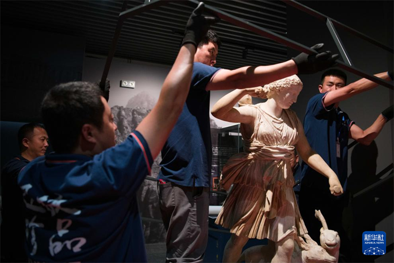 Αρχα?α ελληνικ? κειμ?λια εκτε?θονται στο Μουσε?ο Ανχου??