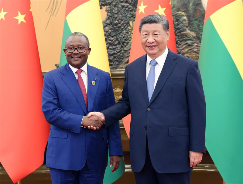 Ο Πρ?εδρο? Σι συν?ντησε τον Πρ?εδρο τη? Γουιν?α?-Μπισ?ου