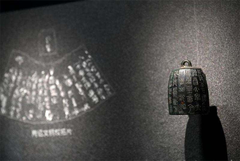 ?κθεση στην π?λη Σι?ν τη? Κ?να? σηματοδοτε? την 50? επ?τειο απ? την ανακ?λυψη των π?λινων στρατιωτ?ν τερακ?τα