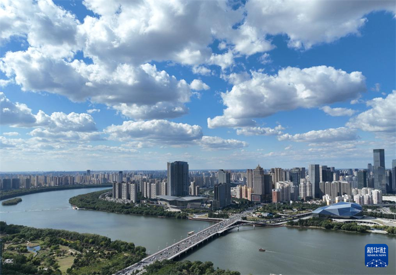 Πετ?ξτε π?νω απ? τα μεγ?λα ποτ?μια και τα βουν?