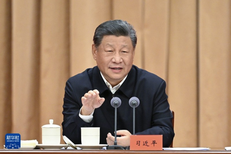 Ο Πρ?εδρο? Σι τον?ζει την προ?θηση τη? μεταρρ?θμιση? στη συνεδρ?α μελ?τη? για αν?τερου? αξιωματο?χου?