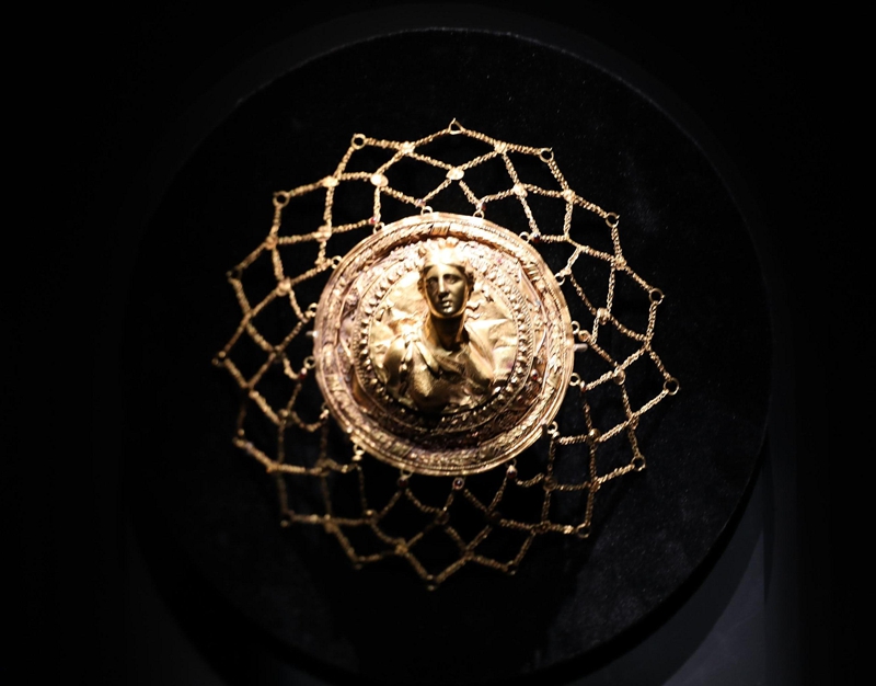 Εγκαινι?ζεται στο Πεκ?νο η θεματικ? ?κθεση ?Οι αμ?τρητε? ?ψει? του ωρα?ου στην αρχα?α τ?χνη?