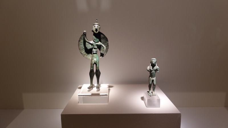 Εγκαινι?ζεται στο Πεκ?νο η θεματικ? ?κθεση ?Οι αμ?τρητε? ?ψει? του ωρα?ου στην αρχα?α τ?χνη?