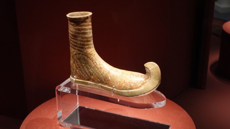 Εγκαινι?ζεται στο Πεκ?νο η θεματικ? ?κθεση ?Οι αμ?τρητε? ?ψει? του ωρα?ου στην αρχα?α τ?χνη?