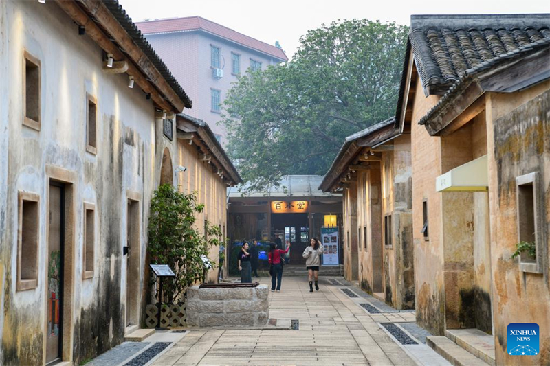 Η Κοιλ?δα του θε?τρου Τσανγκσ?ου στην επαρχ?α Γκουανγκντ?νγκ