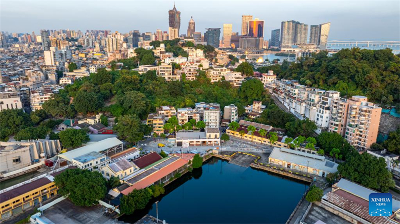  Φωτογραφ?α απ? drone που τραβ?χτηκε την 1η Νοεμβρ?ου 2024 δε?χνει μια ?ποψη τη? περιοχ?? Barra, στην Ειδικ? Διοικητικ? Περιοχ? (ΕΔΠ) Μακ?ο τη? ν?τια? Κ?να?. (Φωτογραφ?α / Xinhua)