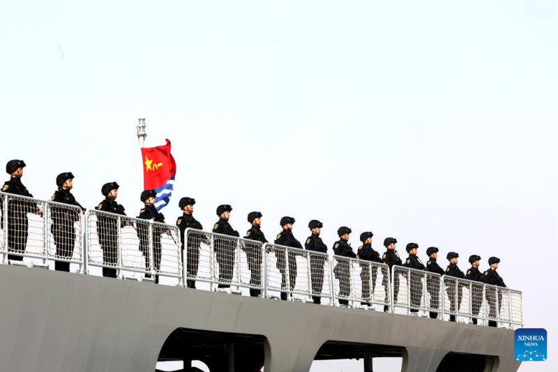 Αποστολ? συνοδε?α? στο Κ?λπο του ?ντεν στα ανοιχτ? τη? Σομαλ?α? απ? το Κινεζικ? Πολεμικ? Ναυτικ?