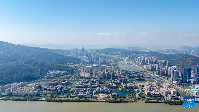 Μια ματι? στο Μακ?ο απ? ψηλ?