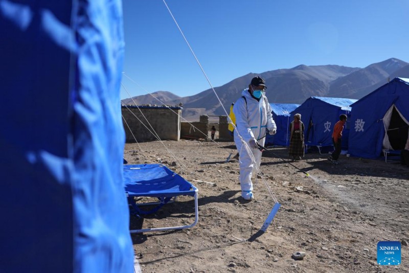 Σεισμ?? στο Θιβ?τ: Προτεραι?τητα η μετεγκατ?σταση και η περ?θαλψη των πληγ?ντων