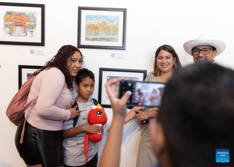 Εκδηλ?σει? εν’ ?ψει τη? Κινεζικ?? Πρωτοχρονι?? σε ?λη τη? υφ?λιο