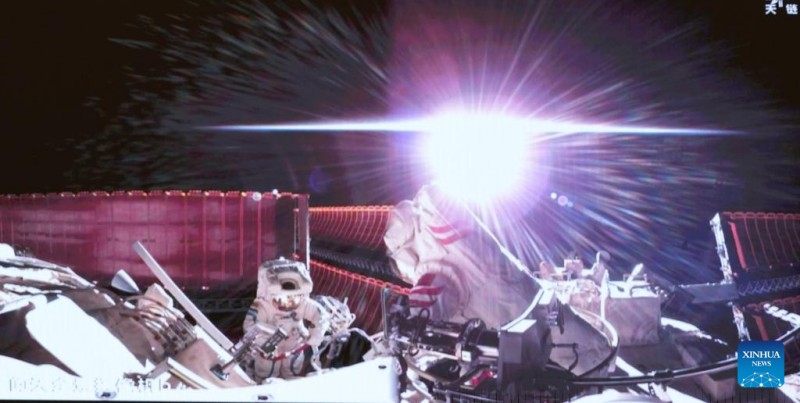 Ολοκληρ?θηκαν οι δραστηρι?τητε? εκτ?? του? σταθμο? απ? του? αστρονα?τε? του Σενζο?-19