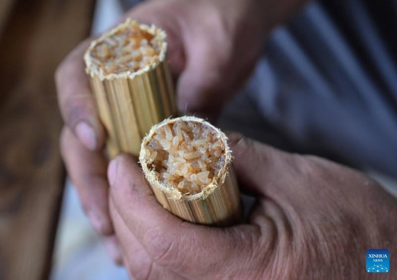 Τη φιλοξεν?α τη? εθνοτικ?? ομ?δα? των Λι απ?λαυσαν οι επισκ?πτε? τη? περιοχ??