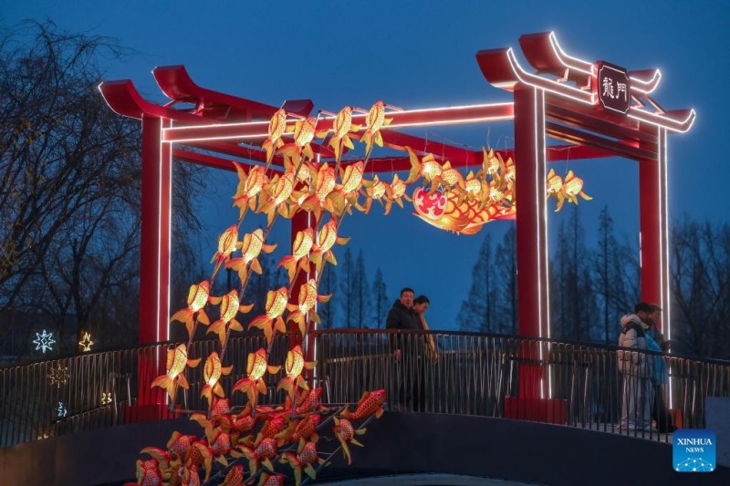 Σε εξ?λιξη οι προετοιμασ?ε? για το Φεστιβ?λ των Φαναρι?ν στην Τζιασ?νγκ, Ανατολικ? Κ?να