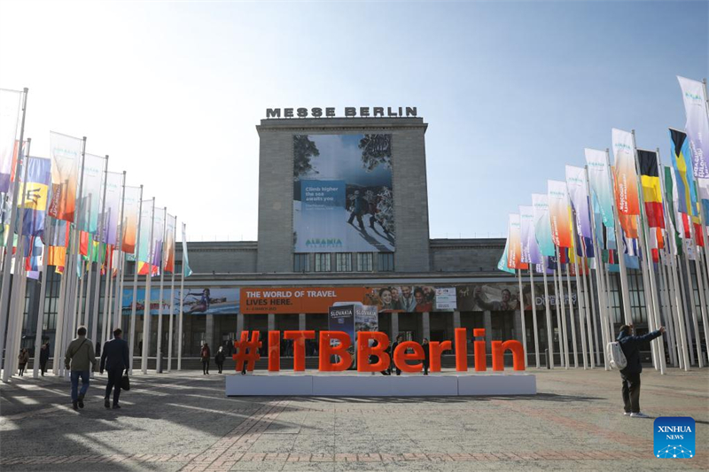 Η φωτογραφ?α δε?χνει την εξωτερικ? ?ψη του εκθεσιακο? χ?ρου ?που διεξ?γεται η ITB Berlin στο Βερολ?νο, στι? 4 Μαρτ?ου 2025. Φωτογραφ?α: Xinhua