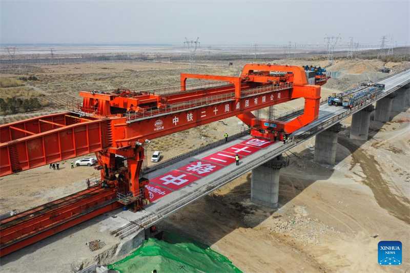 Ολοκληρ?νεται η μεγ?λη γ?φυρα Heyuancun του υπερταχ?ω? σιδηροδρ?μου? στην Εσωτερικ? Μογγολ?α