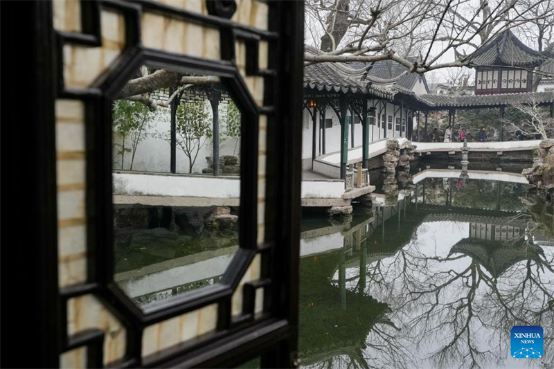 Απολα?στε του? Κλασικο?? Κ?που? τη? Σουτζ?ου, ?να μνημε?ο τη? UNESO? στην Κ?να μ?σα απ? φωτογραφ?ε?