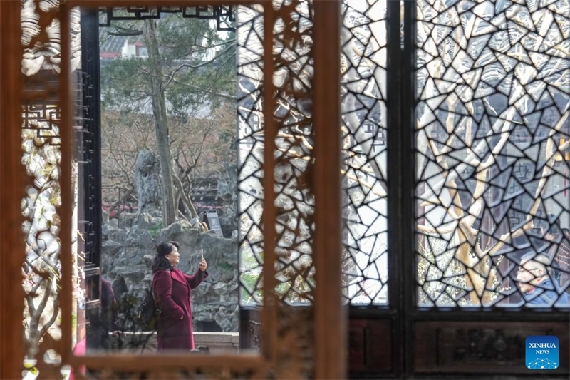 Απολα?στε του? Κλασικο?? Κ?που? τη? Σουτζ?ου, ?να μνημε?ο τη? UNESO? στην Κ?να μ?σα απ? φωτογραφ?ε?