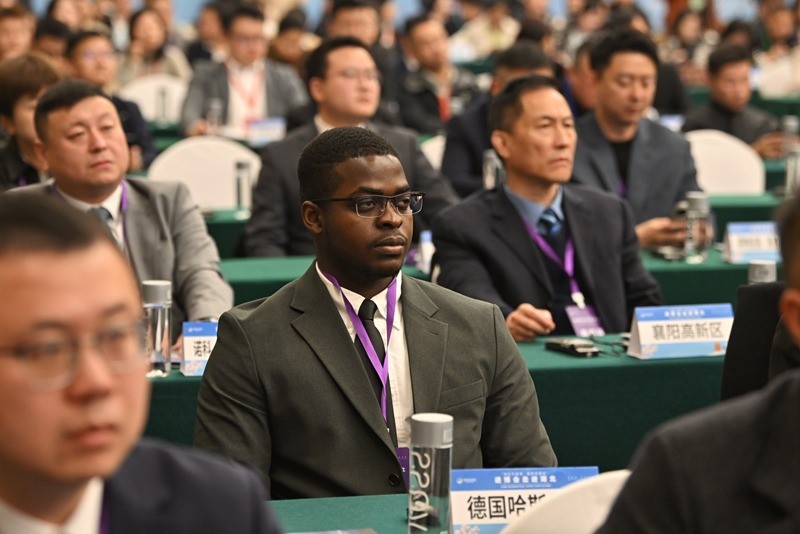 Πραγματοποι?θηκε η δρ?ση ?Η CIIE?εισ?ρχεται στη Χουμπ?ι?