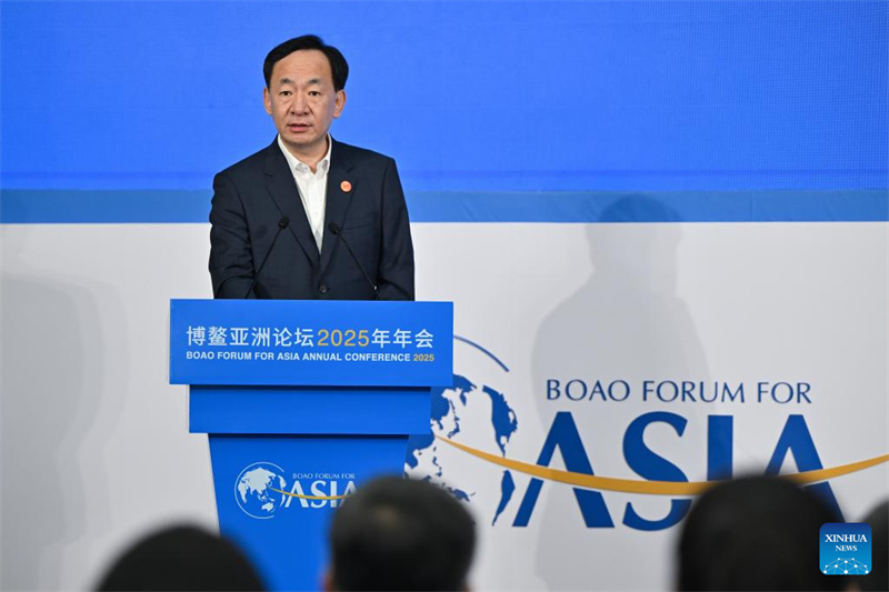 Ομιλ?ε? με θ?μα την καινοτομ?α και συνεργασ?α για δυναμικ? αν?πτυξη και κοιν? μ?λλον στα πλα?σια του Φ?ρουμ Boao για την Ασ?α