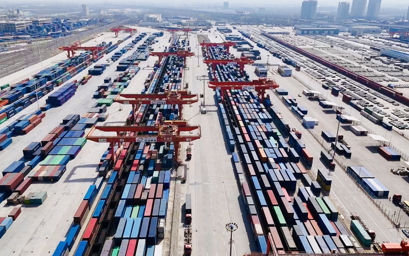 Η Σιδηροδρομικ? Γραμμ? Κ?να-Ευρ?πη (Xi'an) ξεπ?ρασε τα 1.000 Τρ?να το 2025