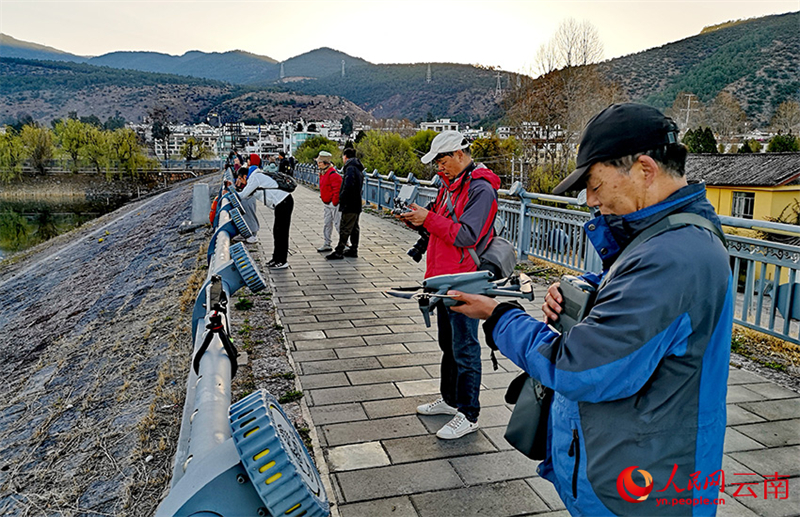 Το Μεγαλοπρεπ?? Βουν? Jade Dragon Snow Mountain