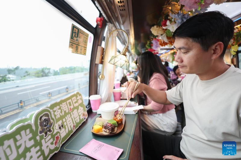 Το λεωφορε?ο Laobacha?Haikou?εγκαινι?ζει ειδικ? διαδρομ? για την ?κθεση Διεθν?ν Καταναλωτικ?ν Προ??ντων (CICPE) στην επαρχ?α Χα?ν?ν τη? Κ?να?