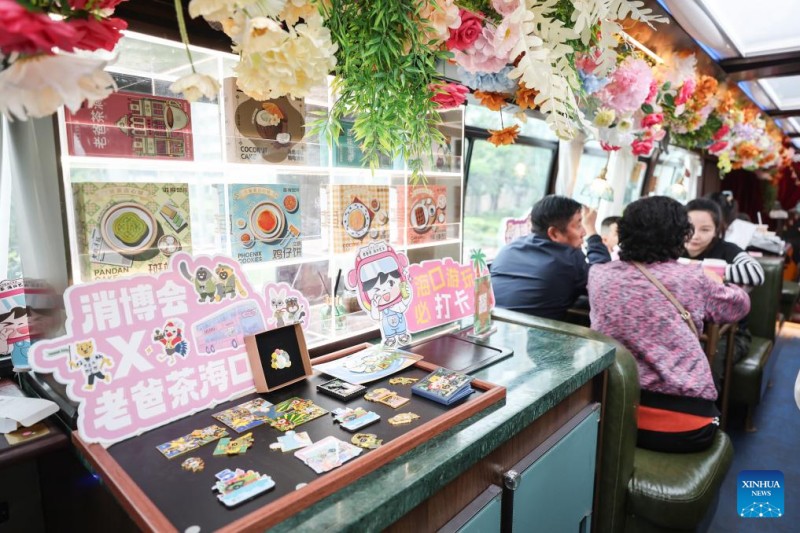 Το λεωφορε?ο Laobacha?Haikou?εγκαινι?ζει ειδικ? διαδρομ? για την ?κθεση Διεθν?ν Καταναλωτικ?ν Προ??ντων (CICPE) στην επαρχ?α Χα?ν?ν τη? Κ?να?