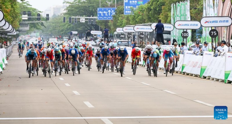 Στιγμι?τυπα απ? τον 16ο Ποδηλατικ? Γ?ρο τη? Χα?ν?ν στο Τσιονγκχ?ι