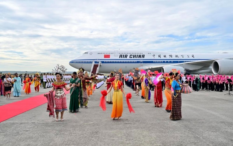 Ο Πρ?εδρο? Σι Τζινπ?νγκ ολοκλ?ρωσε την επ?σημη επ?σκεψη στη Μαλαισ?α