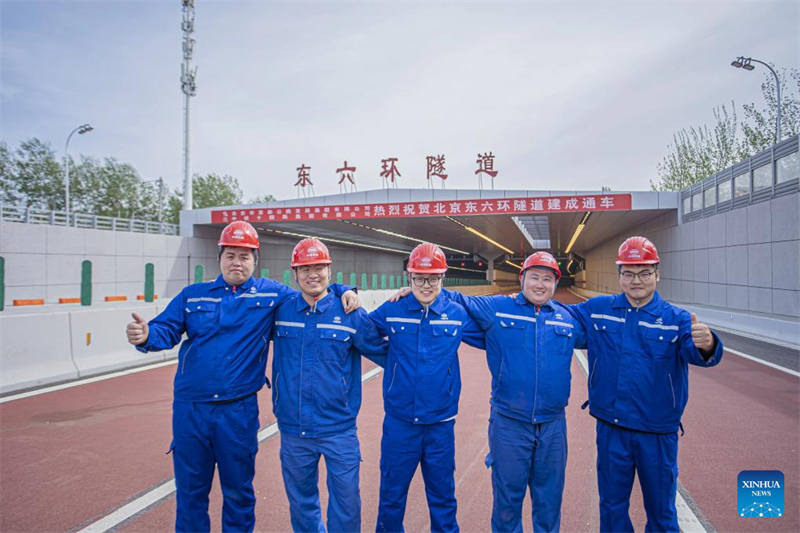 ?ργο ανακα?νιση? στην ανατολικ? ?κτη περιφερειακ? οδ? του Πεκ?νου δ?θηκε στην κυκλοφορ?α