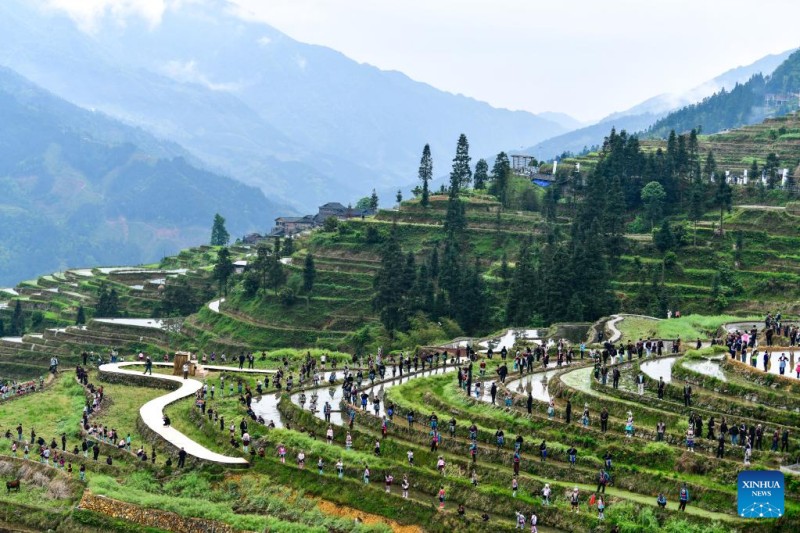 Δι?φορε? πολιτιστικ?? εκδηλ?σει? πραγματοποι?θηκαν σε αναβαθμ?δε? στην Κονγκτζι?νγκ, Γκου?τζο?