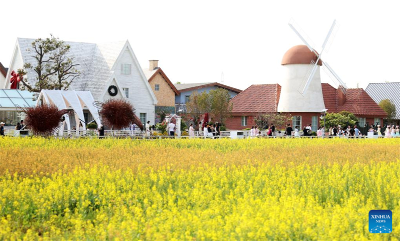 Η ?κρηξη ταξιδι?ν τη? Πρωτομαγι?? αναδεικν?ει τη ζωτικ?τητα τη? κινεζικ?? καταν?λωση?