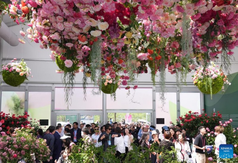 Ξεκ?νησε το 9ο Διεθν?? Συμποσ?ου για την ?ρευνα και Καλλι?ργεια Τριαντ?φυλλου στο Πεκ?νο