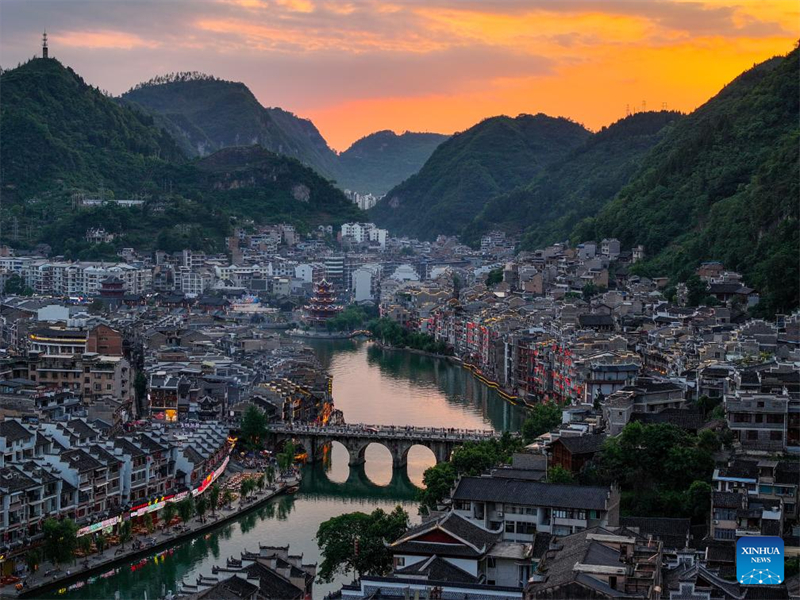 ?ποψη τη? αρχα?α? π?λη? Τζενγιου?ν στη νοτιοδυτικ? Κ?να