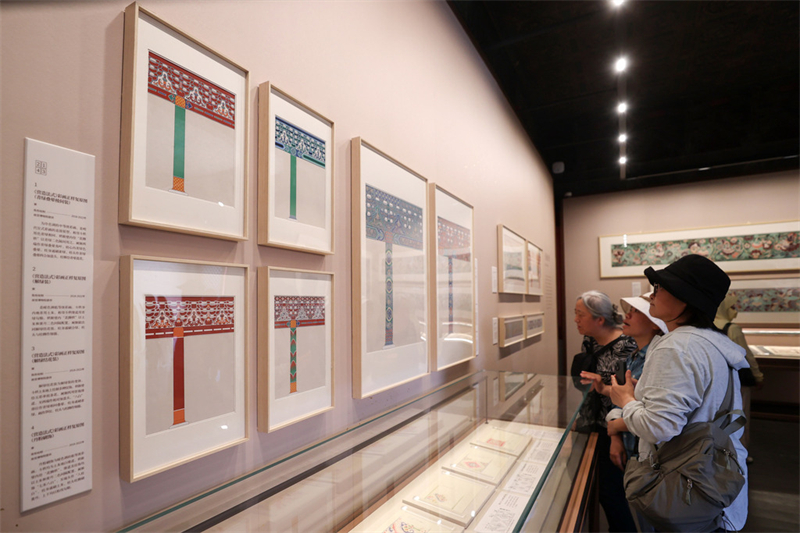 Αρχιτεκτονικ? ζωγραφικ? σε ?κθεση στο Πεκ?νο